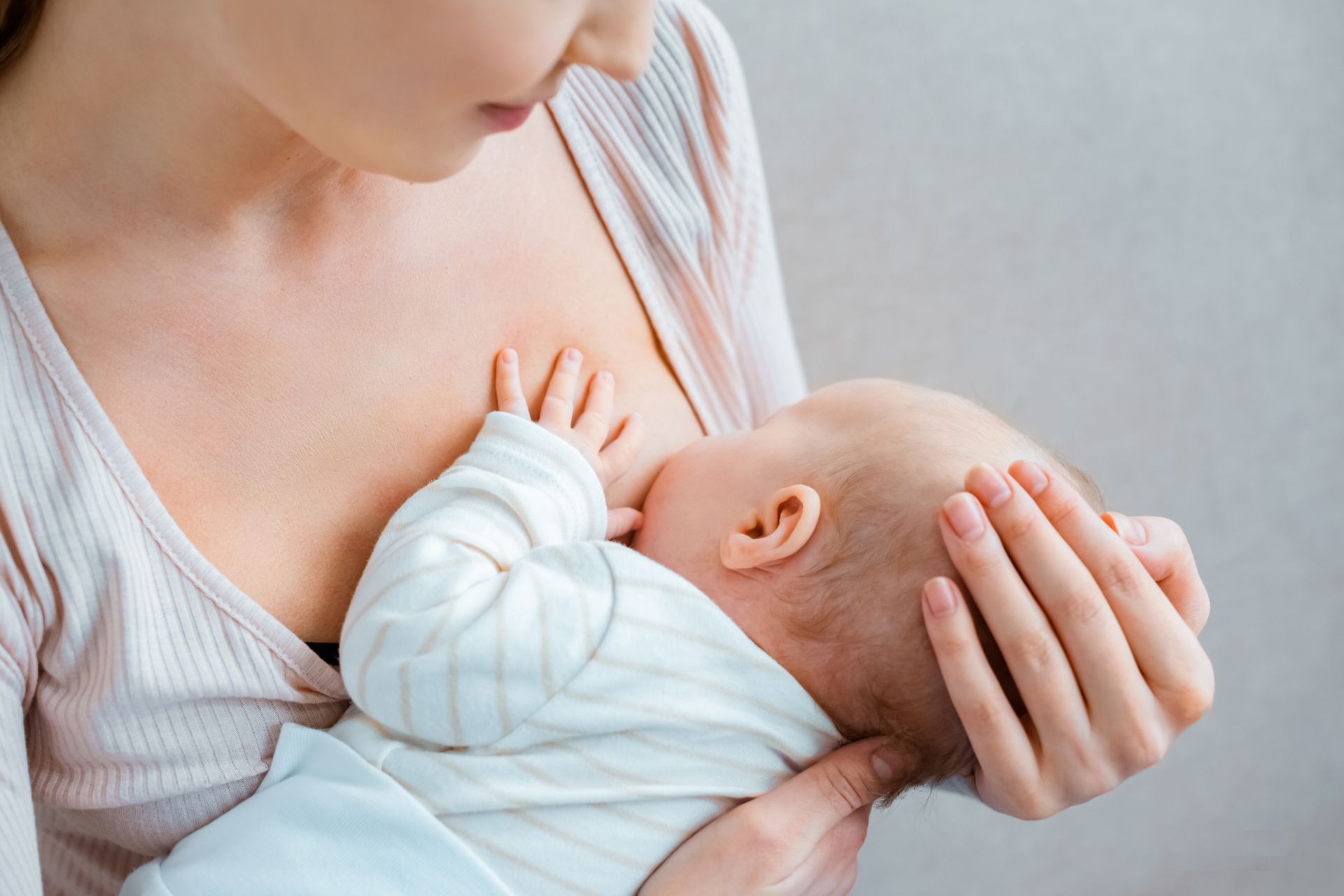 Υποστήριξη μητρικού θηλασμού και φροντίδα νεογέννητου